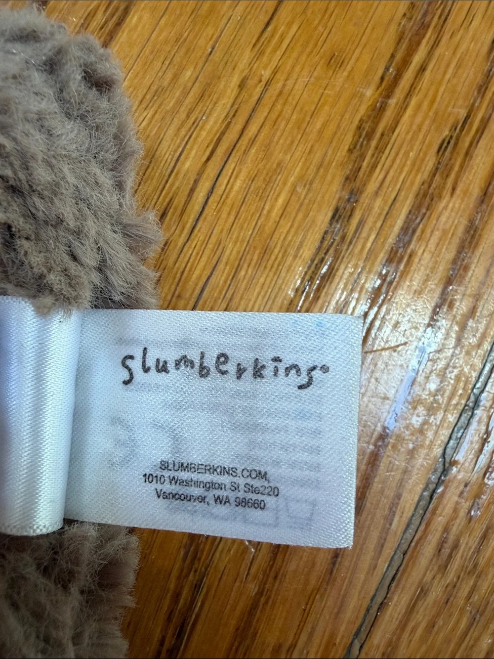 Slumberkins Yeti Bigfoot snugly. Approximately 14”. Good condition.